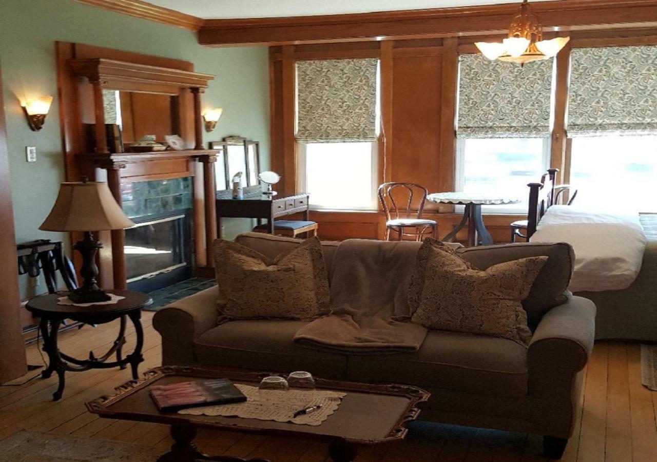 The Wanderlust Hotel Sturgeon Bay Exterior photo